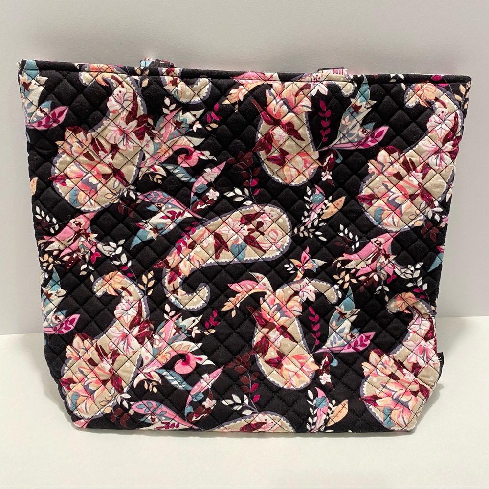 Vera Bradley Small Vera Tote “Botanical Paisley”. NWT